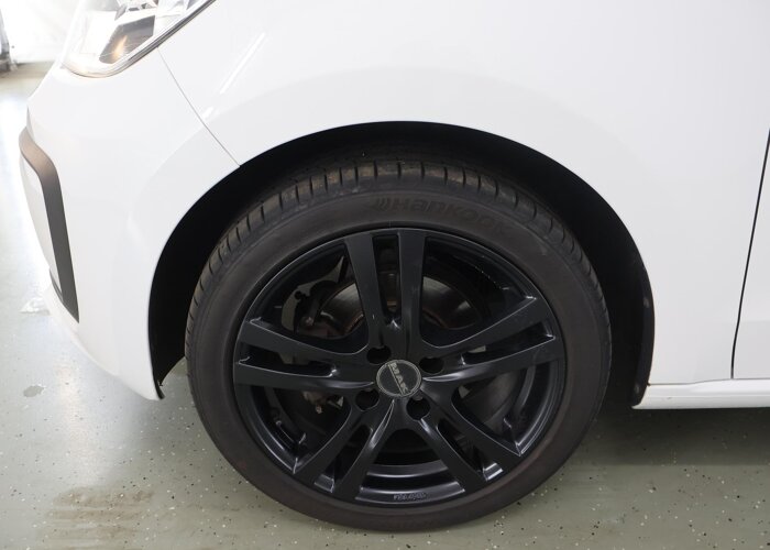 Volkswagen up! 1.0 BMT move up!