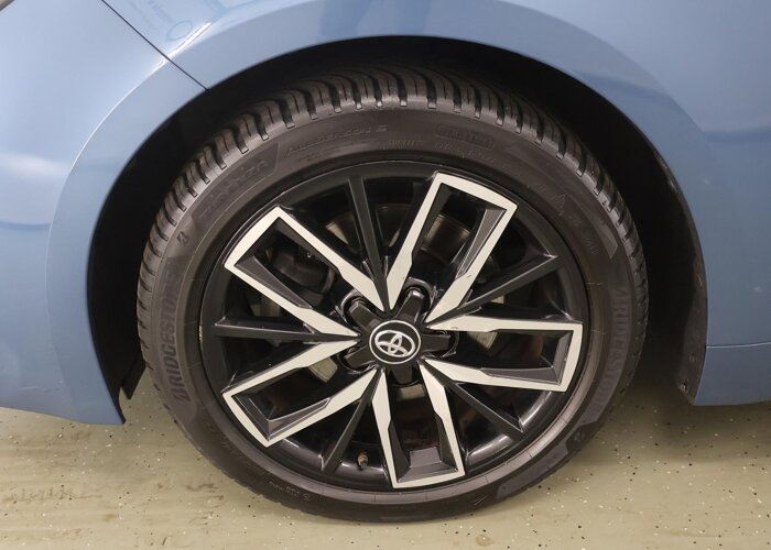 Toyota Corolla Touring Sports 2.0 Hybrid Business Plus