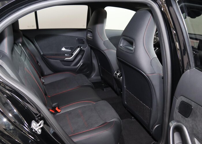 Mercedes-Benz A-Klasse 180 Business Solution AMG