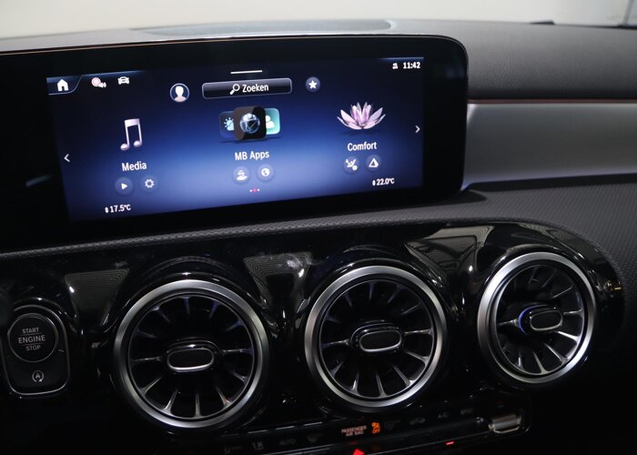 Mercedes-Benz A-Klasse 180 Business Solution AMG