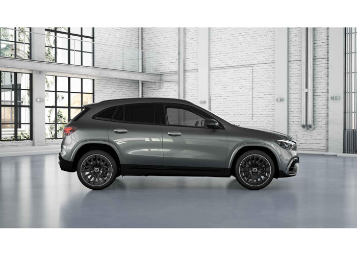 Mercedes-Benz GLA 180 AMG Line