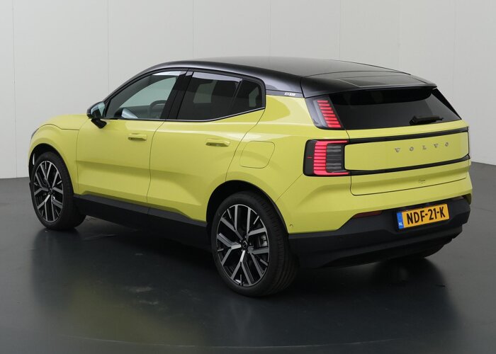Volvo EX30 Twin Motor Performance Ultra 69 kWh