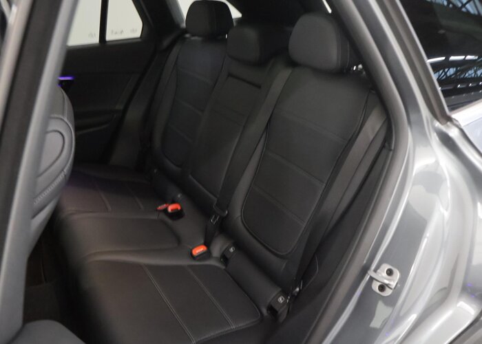 Mercedes-Benz GLC 300e 4MATIC Luxury Line