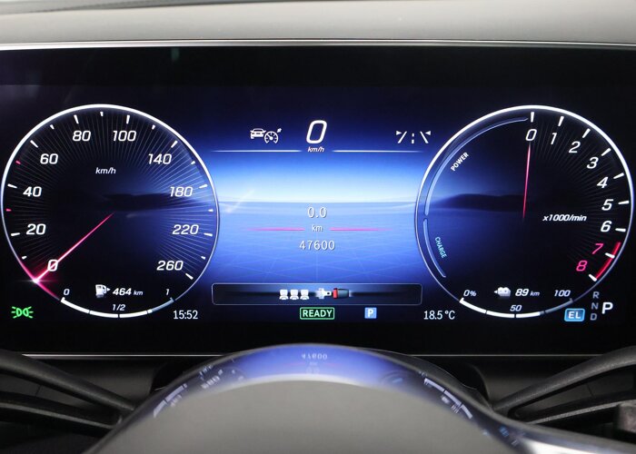 Mercedes-Benz GLC 300e 4MATIC Luxury Line