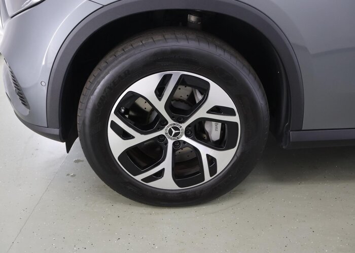 Mercedes-Benz GLC 300e 4MATIC Luxury Line
