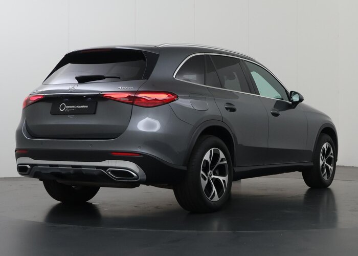 Mercedes-Benz GLC 300e 4MATIC Luxury Line
