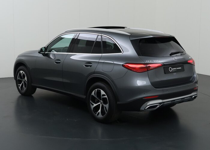 Mercedes-Benz GLC 300e 4MATIC Luxury Line