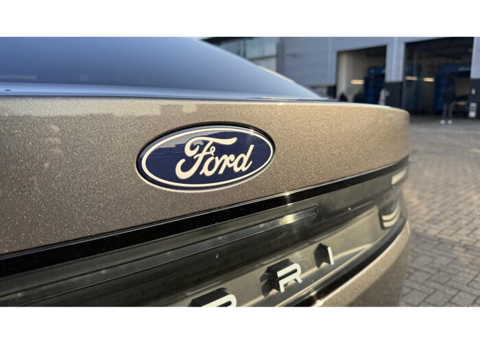 Ford Capri Select Extended Range RWD 77 kWh