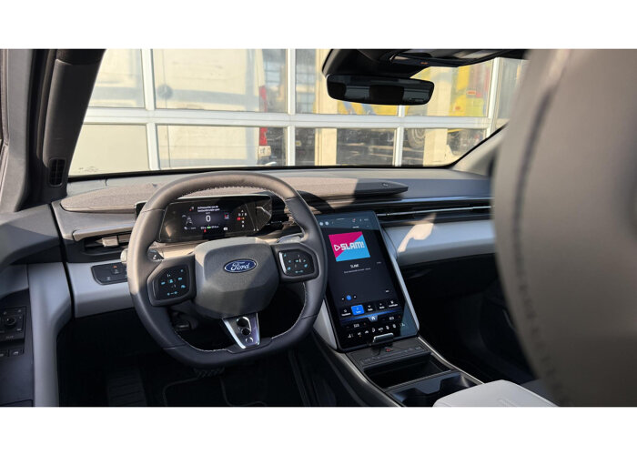Ford Capri Select Extended Range RWD 77 kWh