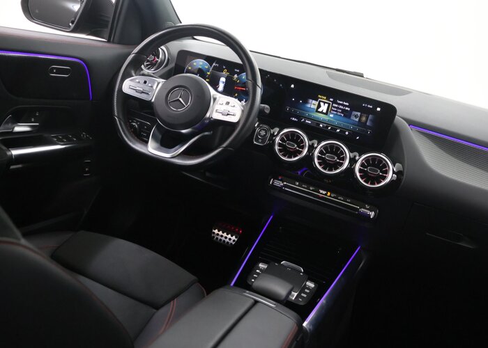 Mercedes-Benz GLA 200 AMG Line