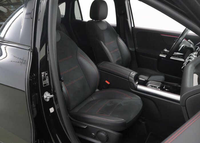 Mercedes-Benz GLA 200 AMG Line