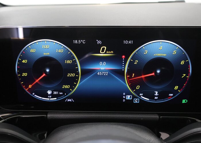 Mercedes-Benz GLA 200 AMG Line