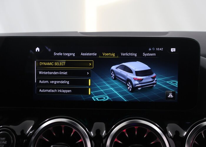 Mercedes-Benz GLA 200 AMG Line