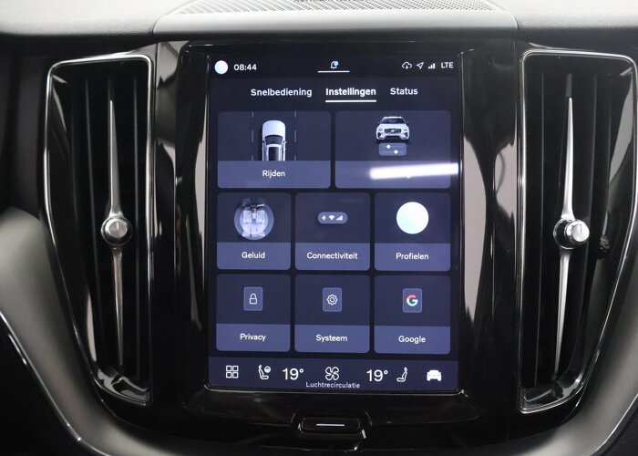 Volvo XC60 2.0 T6 Plug-in hybrid AWD Inscription Expression