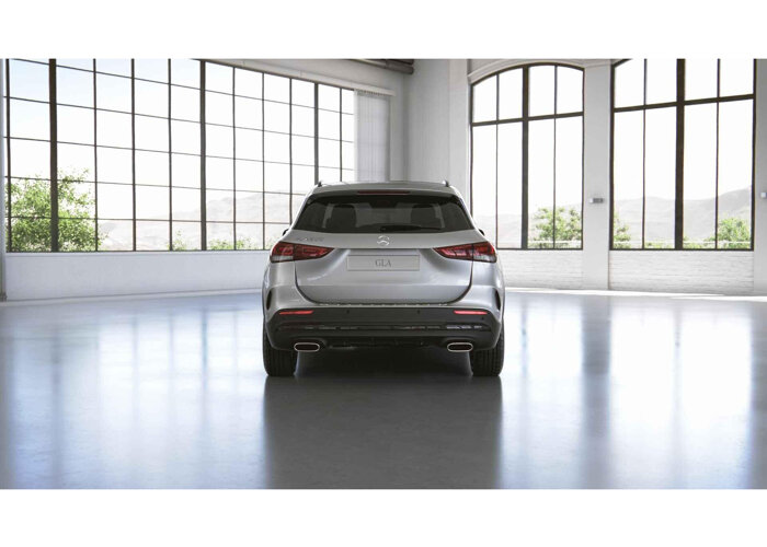 Mercedes-Benz GLA 200 Business Solution AMG