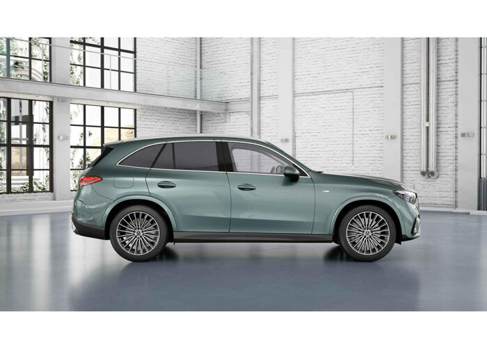Mercedes-Benz GLC 300e 4MATIC AMG Line