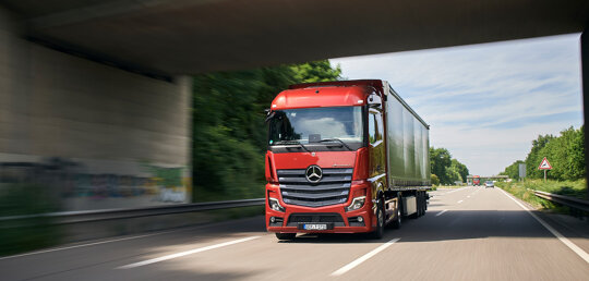 Actros-2025-Hero