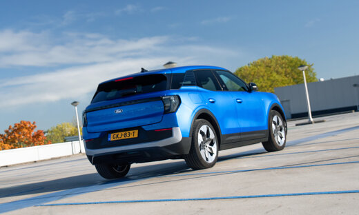 ford-explorer-slider-2