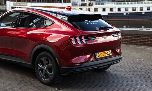 ford-mustang-mach-e-slider-3