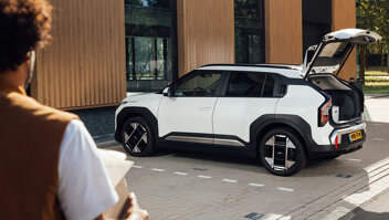 kia-ev3-cargo-slider-3