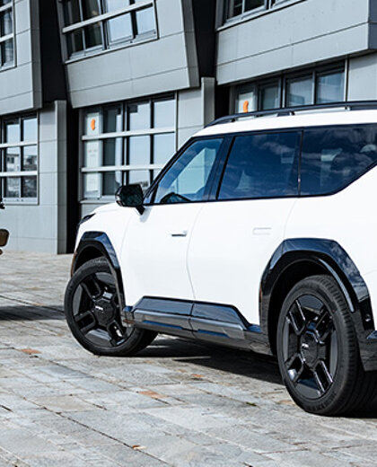 kia-ev9-hero-mobiel