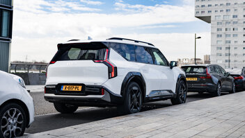 kia-ev9-world-car-of-the-year-slider-2