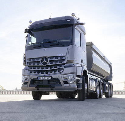 mercedes-benz-arocs-hero-mobiel