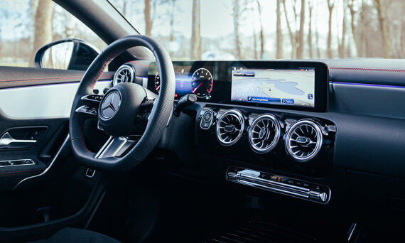 mercedes-benz-cla-coupe-slider-5