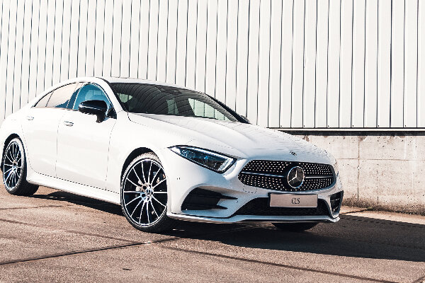 mercedes-benz-cls-coupe-hero-mobiel