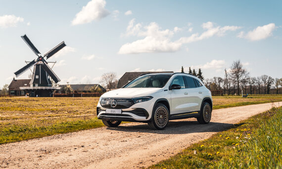 mercedes-benz-eqa-slider-3