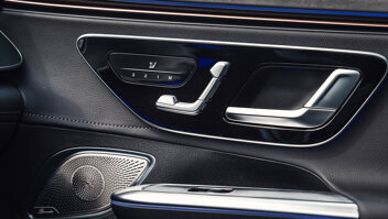 mercedes-benz-eqe-slider-5