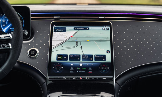 mercedes-benz-eqe-suv-slider-5