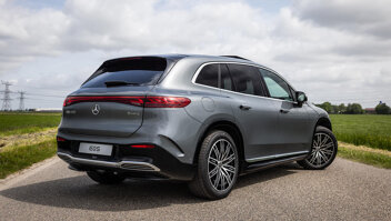 mercedes-benz-eqs-suv-slider-3