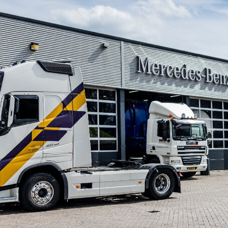 mercedes-benz-trucks-lease-banner-1