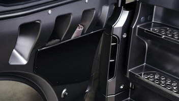 Actros-2025-Slider-4