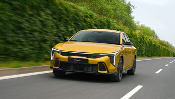 kia-k4-video-mobiel