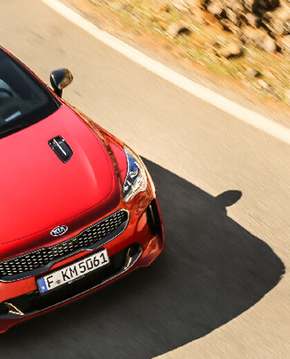kia-stinger-hero-mobiel