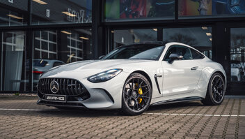 mercedes-benz-amg-gt-slider-1