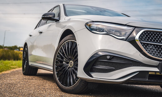 mercedes-benz-e-klasse-limousine-slider-3