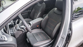 mercedes-benz-gla-slider-4