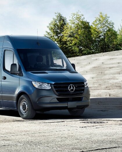 mercedes-benz-sprinter-tourer-hero-mobiel
