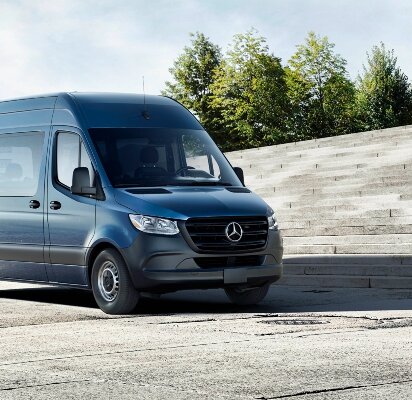 mercedes-benz-sprinter-tourer-hero-mobiel