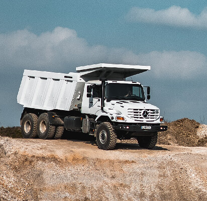 mercedes-benz-zetros-hero-mobiel