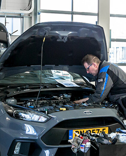 hero-ford-aflopende-serviceabonnement-mobiel