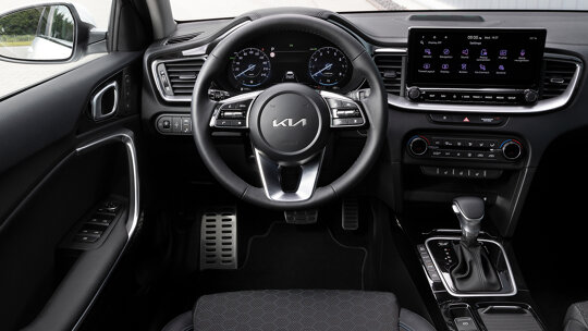 kia-ceed-slider-3