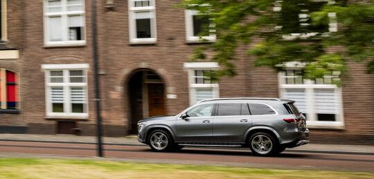 mercedes-benz-gls-video-mobiel