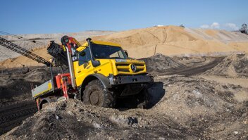 mercedes-benz-unimog-u4023-u5023-slider-2
