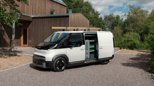 pv5-International-van-of-the-year-2026-leadimage