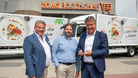 wensink-truck-groep-levert-14-actros-bakwagens-aan-zorgboodschap-leadimage