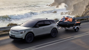 ford-explorer-ev-collection-slider-1
